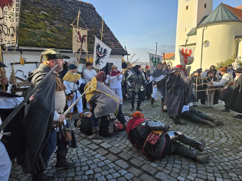 "Puntanjem kmetov" započela manifestacija "Bitka kod Stubice"