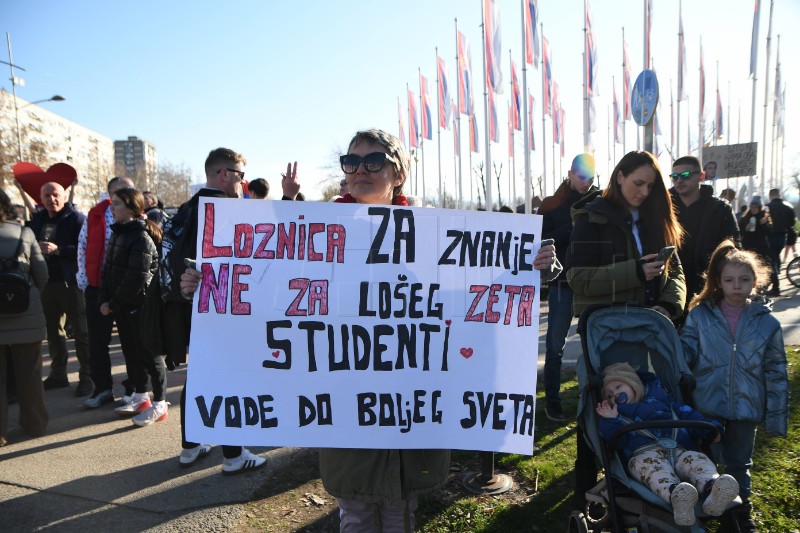 Prosvjedi u Srbiji: Počele blokade tri mosta u Novom Sadu