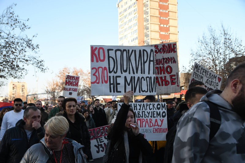 Prosvjedi u Srbiji: Počele blokade tri mosta u Novom Sadu