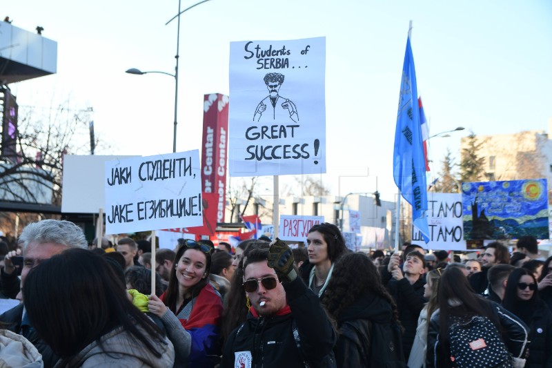 Prosvjedi u Srbiji: Počele blokade tri mosta u Novom Sadu