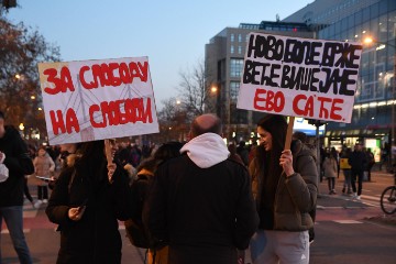 Prosvjedi u Srbiji: Počele blokade tri mosta u Novom Sadu