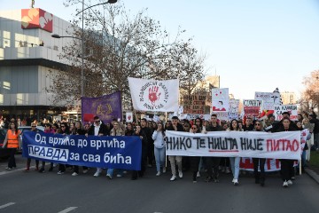 Prosvjedi u Srbiji: Počele blokade tri mosta u Novom Sadu