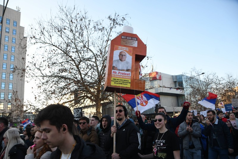 Prosvjedi u Srbiji: Počele blokade tri mosta u Novom Sadu