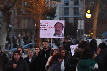 Prosvjedi u Srbiji: Počele blokade tri mosta u Novom Sadu