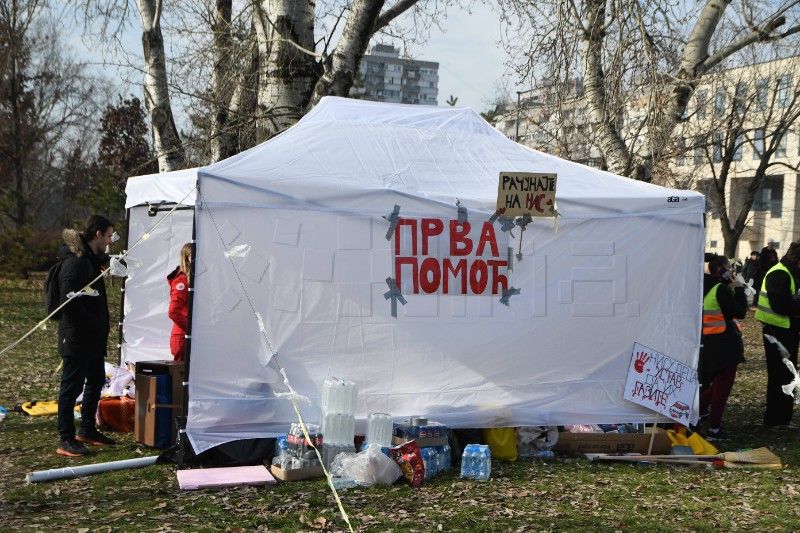 Nastavlja se blokada Mosta slobode u Novom Sadu