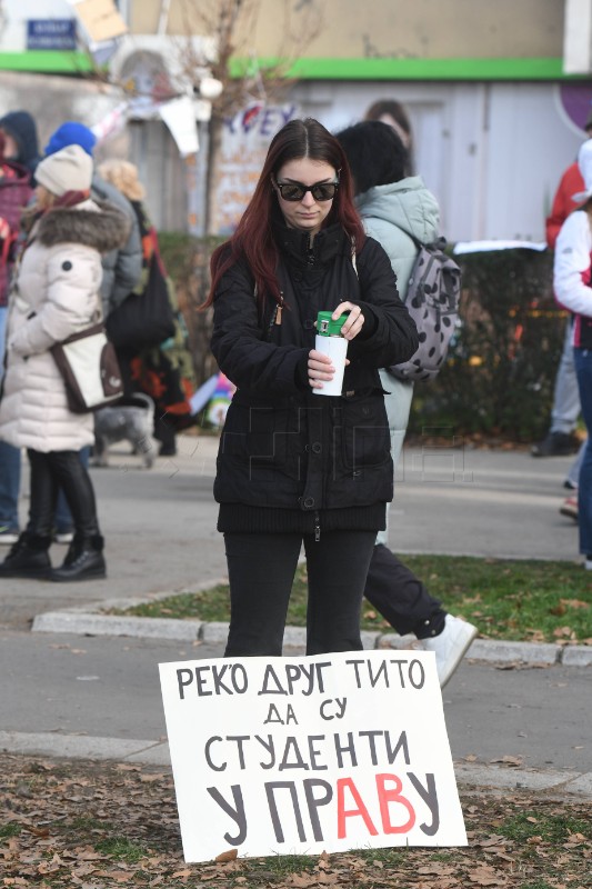 Nastavlja se blokada Mosta slobode u Novom Sadu