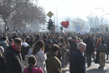 Nastavlja se blokada Mosta slobode u Novom Sadu