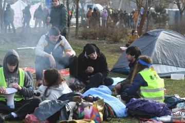 Nastavlja se blokada Mosta slobode u Novom Sadu