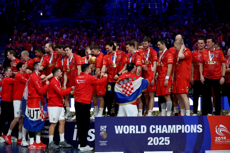 Ceremonija dodjele medalja Svjetskog rukometnog prvenstva, Hrvatska - Danska