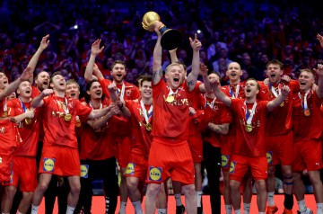 Ceremonija dodjele medalja Svjetskog rukometnog prvenstva, Hrvatska - Danska