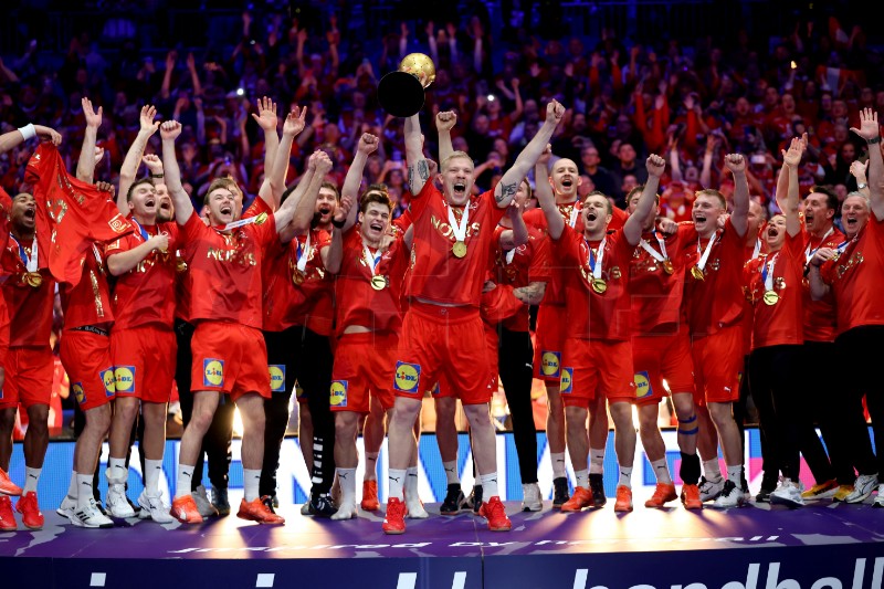 Ceremonija dodjele medalja Svjetskog rukometnog prvenstva, Hrvatska - Danska