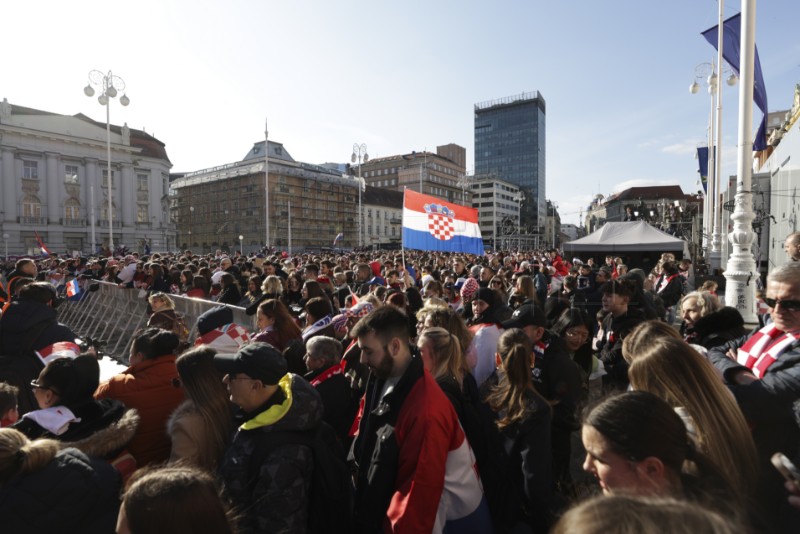 Trg bana Jelačića uoči dolaska rukometne reprezentacije