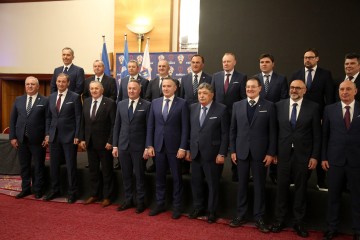 Predsjednik Hrvatskog nogometnog saveza Marijan Kustić održao konferenciju za medije