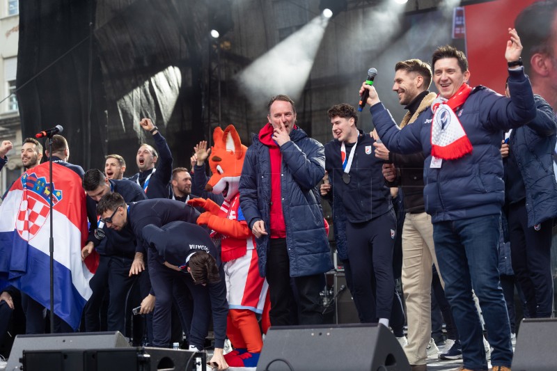 Doček hrvatske rukometne reprezentacije na Trgu bana Jelačića