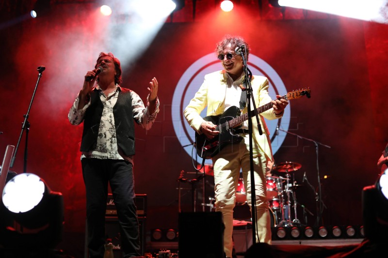 Za drugi koncert Bijelog dugmeta u Areni Zagreb ostalo 30 posto ulaznica