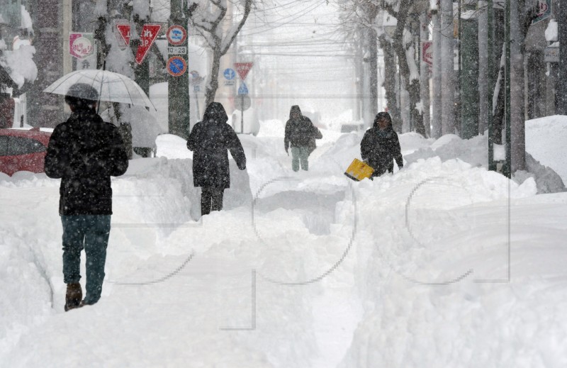 JAPAN HEAVY SNOWFALL