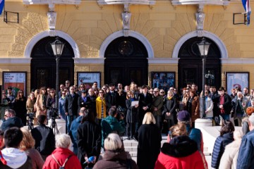 Split: Apel stotinu umjetnika Opere HNK Split za spas Opere