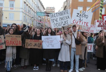 Rijeka: Mirni skup podrške studentima iz Srbije