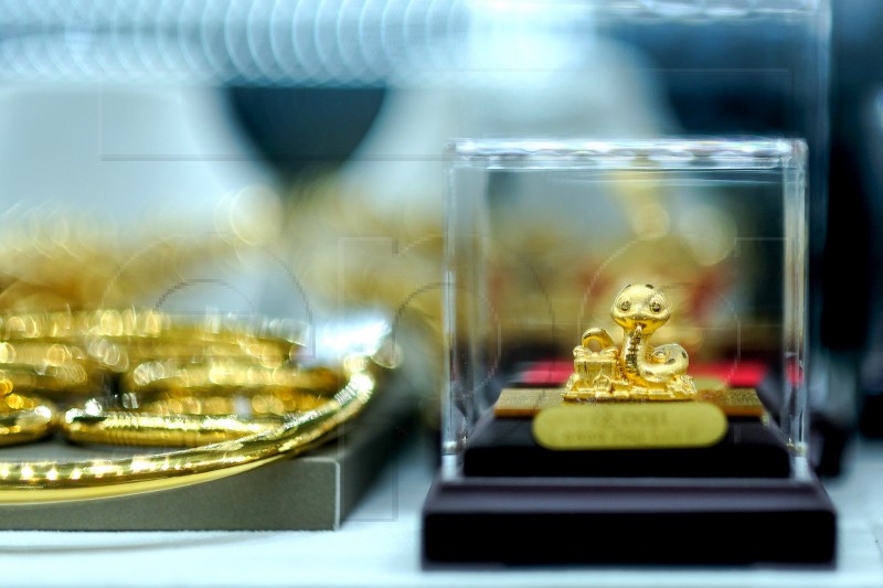 VIETNAM LUNAR NEW YEAR GOLD