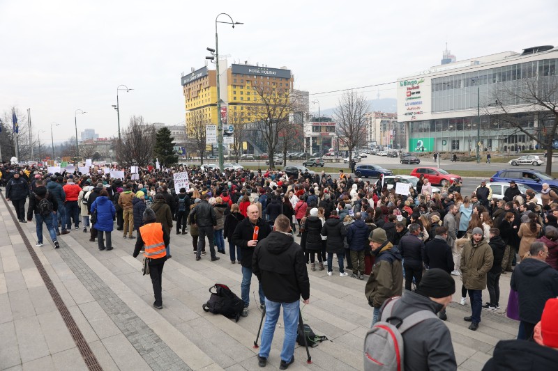 BiH: Studenti u Sarajevu organizirali prosvjedno okupljanje, prozivaju vlast