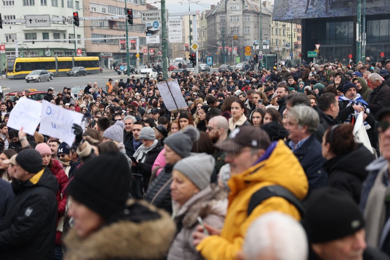 BiH: Studenti u Sarajevu organizirali prosvjedno okupljanje, prozivaju vlast