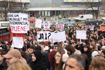 BiH: Studenti u Sarajevu organizirali prosvjedno okupljanje, prozivaju vlast