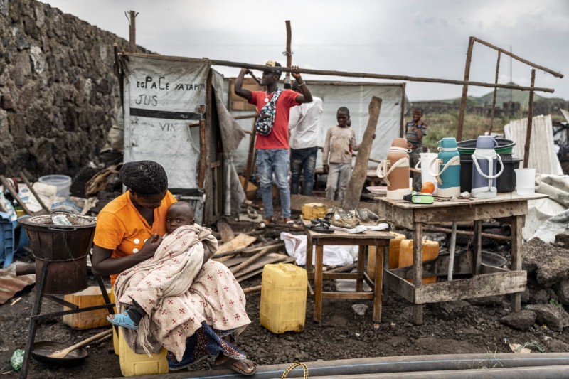 DR CONGO CAMP CLEARING