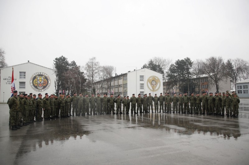 Svečani ispraćaj 6. hrvatskog kontingenta u NATO snage u Mađarsku