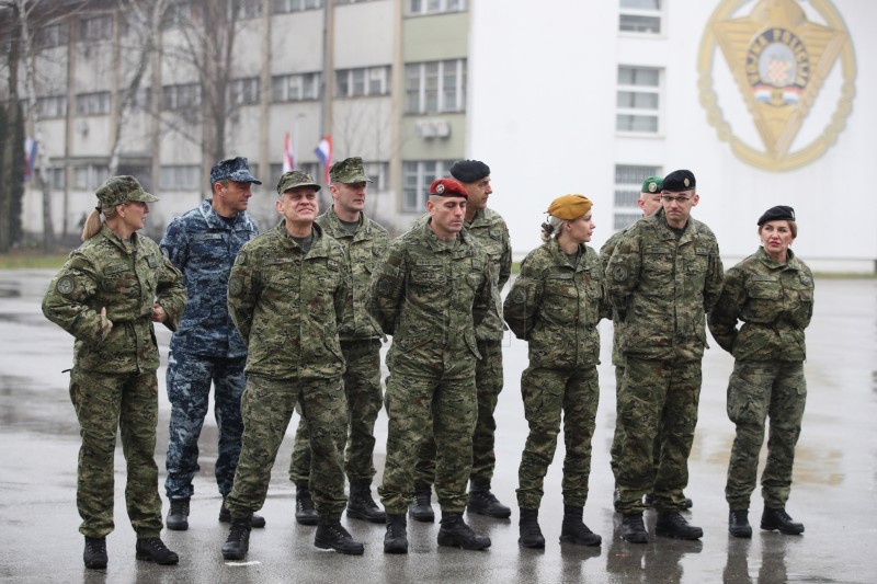 Svečani ispraćaj 6. hrvatskog kontingenta u NATO snage u Mađarsku