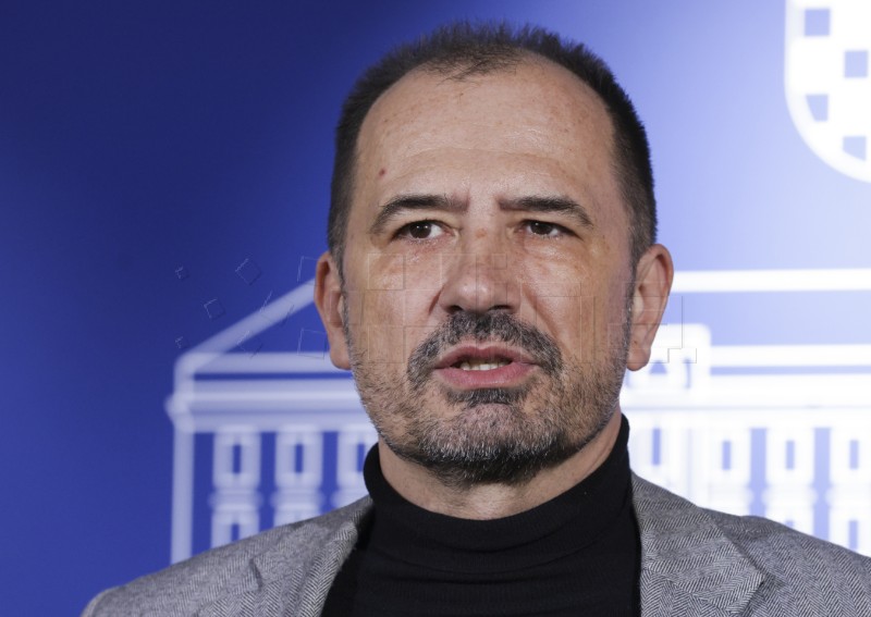 Konferencija za medije Igora Peternela i Damira Biloglava