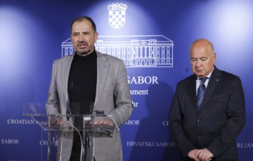 Konferencija za medije Igora Peternela i Damira Biloglava