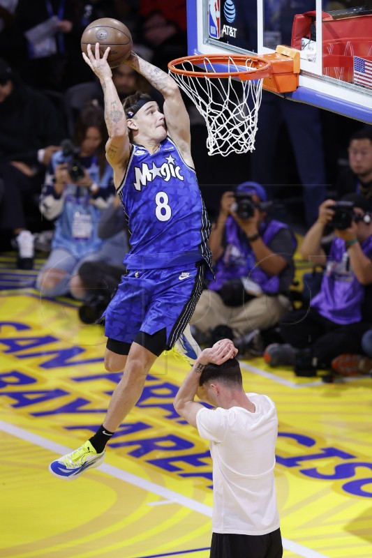 USA NBA ALL-STAR SLAM DUNK