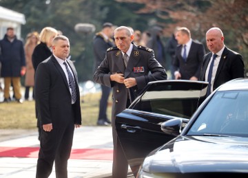 Dolazak uzvanika na inauguraciju predsjednika Milanovića