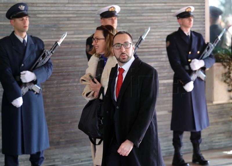 Dolazak uzvanika na inauguraciju predsjednika Milanovića