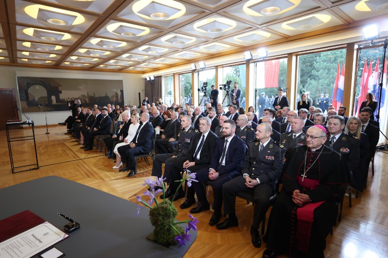 TRENUTNI SERVIS - Inauguracija predsjednika RH Zorana Milanovića