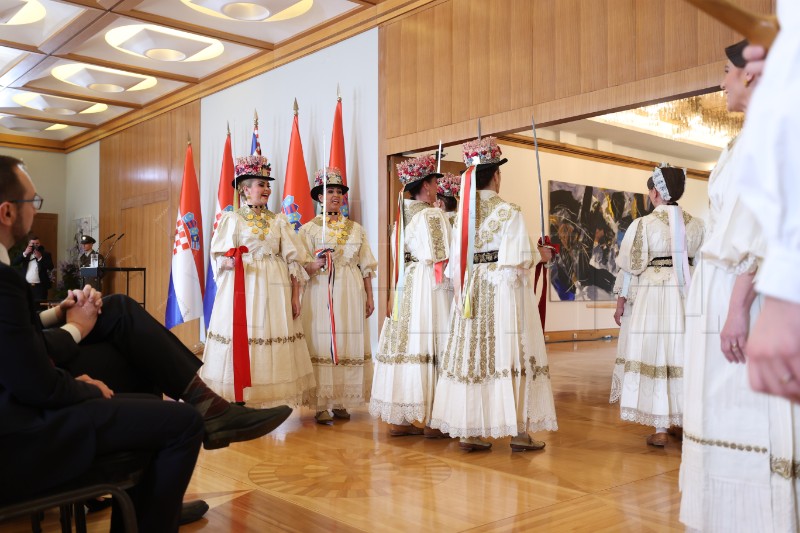 TRENUTNI SERVIS - Inauguracija predsjednika RH Zorana Milanovića