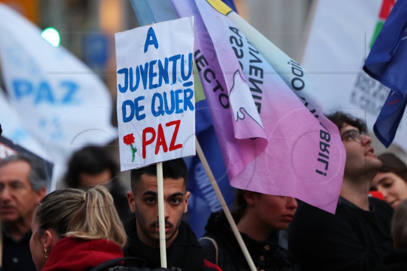 PORTUGAL DEMONSTRATION FOR PEACE  