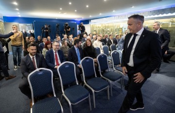 Predstavljanje sporazuma o uklanjanju postojećeg i izgradnji novog stadiona Maksimir