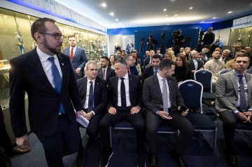 Predstavljanje sporazuma o uklanjanju postojećeg i izgradnji novog stadiona Maksimir