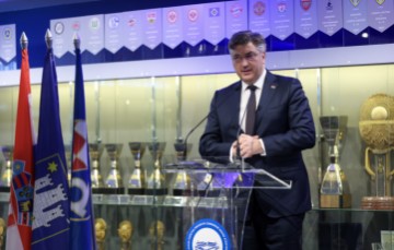 Predstavljanje sporazuma o uklanjanju postojećeg i izgradnji novog stadiona Maksimir