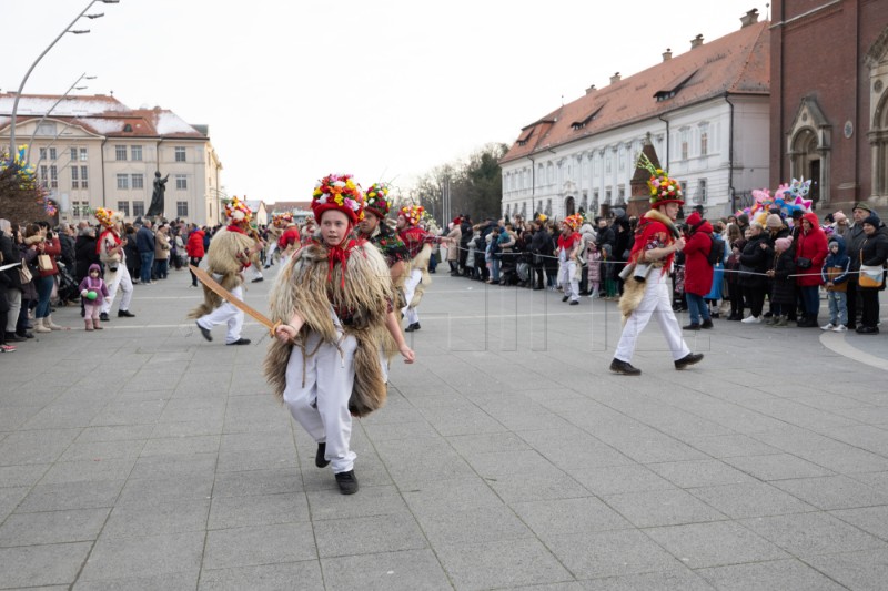 Svečana povorka Đakovačkih bušara