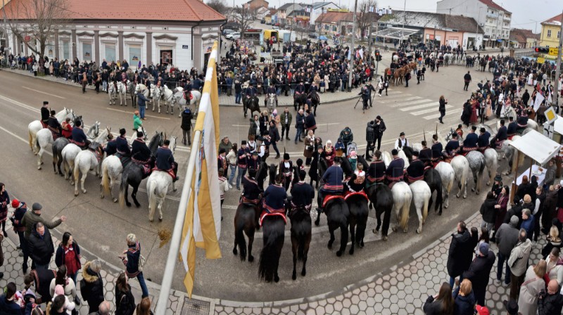  58. Šokacko sijelo u Županji -  Pokladno jahanje