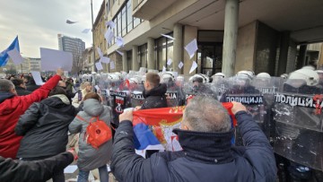 Prosvjedi u Novom Sadu povodom izbora gradonačelnika