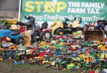 BRITAIN FARMERS PROTEST