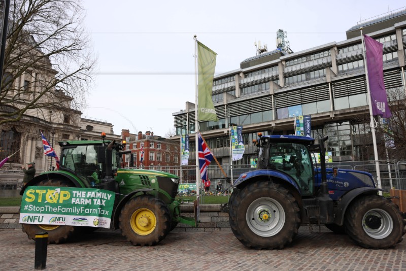 BRITAIN FARMERS PROTEST