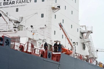 U 3. maju izvršena primopredaja broda i započela gradnja polarnog kruzera