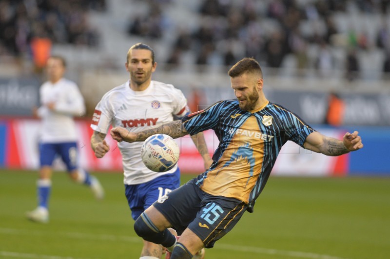 Utakmica četvrtfinala Super Sport Hrvatskog nogometnog kupa : Hajduk-Rijeka