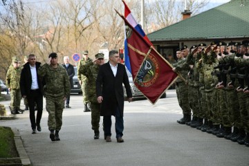 Požega: Milanović sudjelovao na svečanoj prisezi 45. naraštaja ročnih vojnika