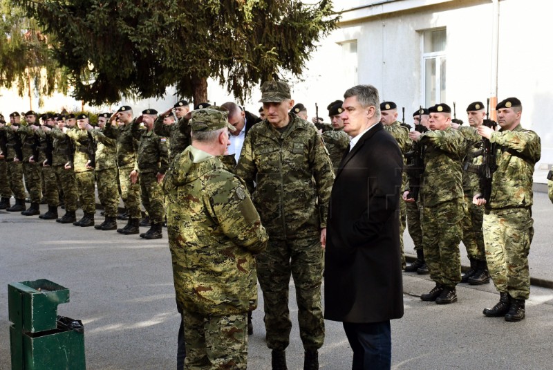 Požega: Milanović sudjelovao na svečanoj prisezi 45. naraštaja ročnih vojnika