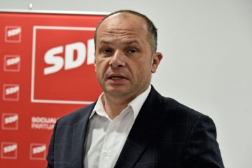 SDP predstavio kandidata za župana Vukovarsko-srijemske županije Stjepana Gašparovića